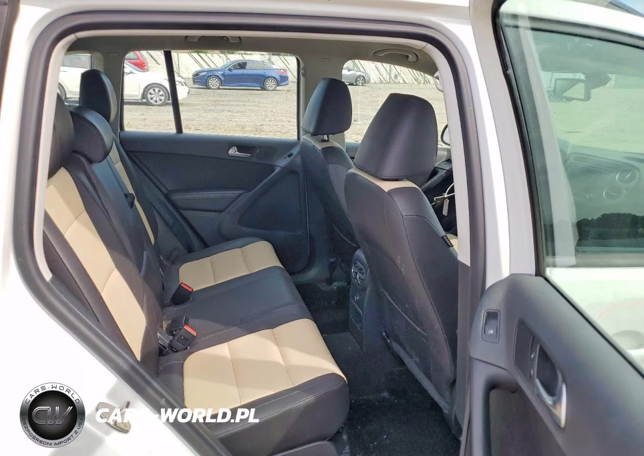 2017 Volkswagen Tiguan S VIN:WVGBV7AX4HW511553 - 11