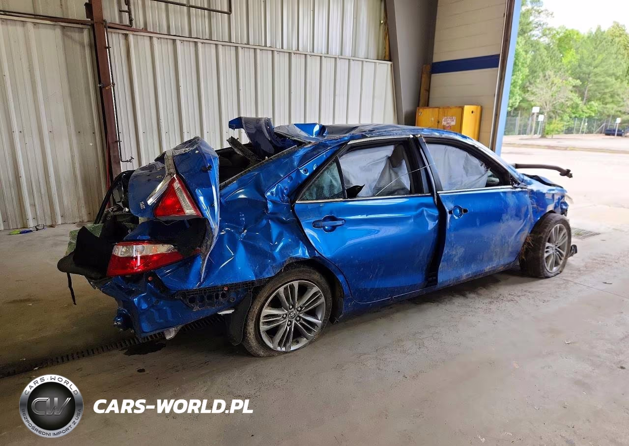 2017 Toyota Camry Se VIN:4T1BF1FK7HU698306 - 3