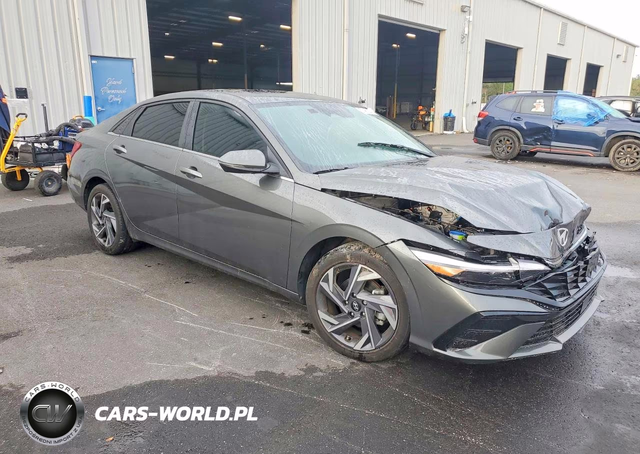 2025 Hyundai Elantra Limited VIN:KMHLP4DG5SU861432 - 4