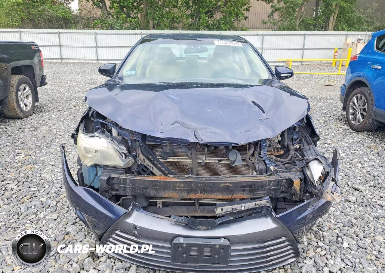 2015 Toyota Camry Hybrid Le VIN:4T1BD1FK0FU162560 - 5