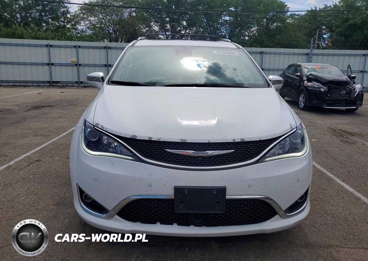 2017 Chrysler Pacifica Limited VIN:2C4RC1GG1HR637794 - 5