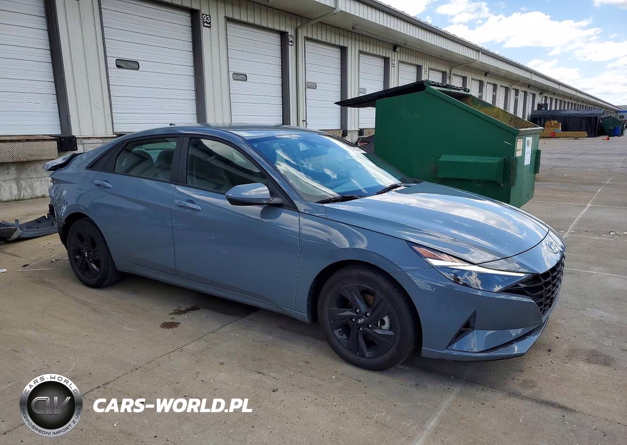 2022 Hyundai Elantra Sel VIN:KMHLS4AG4NU367568 - 4