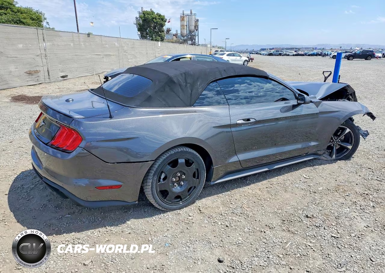 2019 Ford Mustang VIN:1FATP8UH8K5188270 - 3