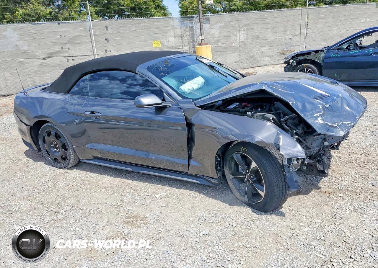 2019 Ford Mustang VIN:1FATP8UH8K5188270 - 4