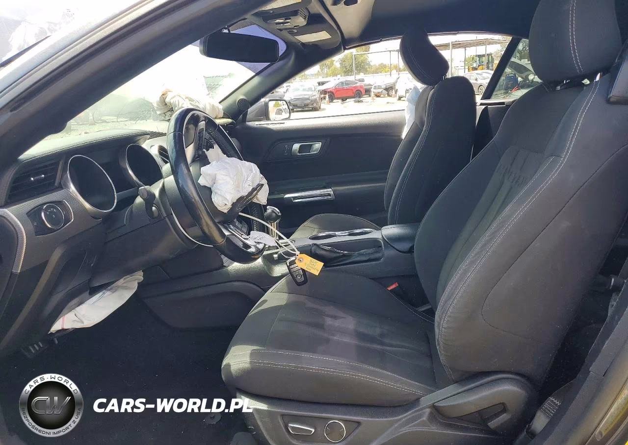 2019 Ford Mustang VIN:1FATP8UH8K5188270 - 7