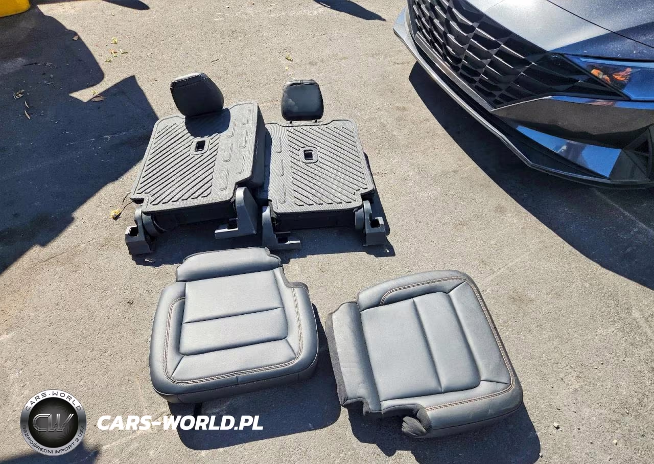 2022 Ford Bronco VIN:1FMDE5CPXNLB55777 - 12