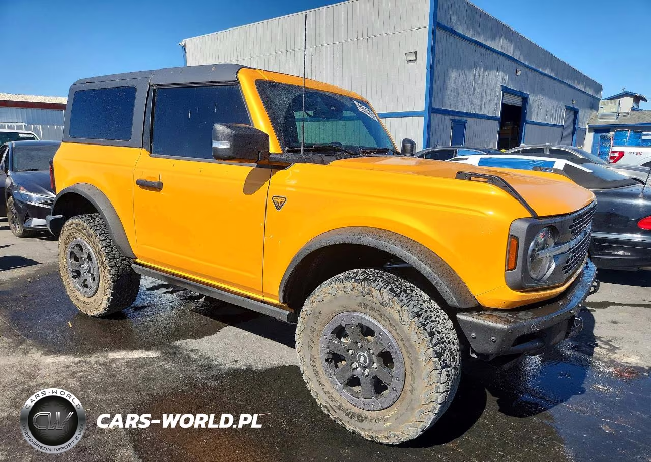 2022 Ford Bronco VIN:1FMDE5CPXNLB55777 - 4