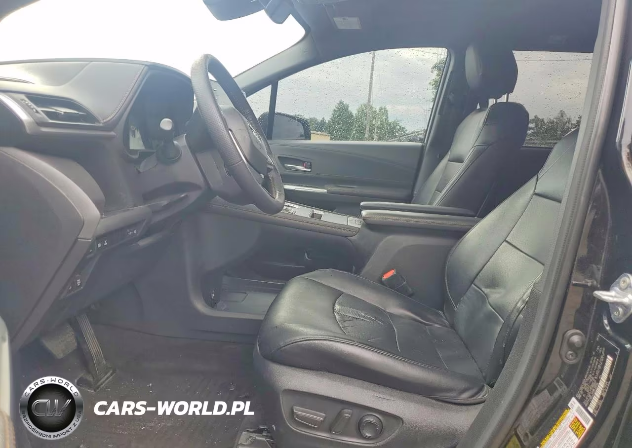 2023 Toyota Sienna Woodland Edition VIN:5TDCSKFC6PS106268 - 7