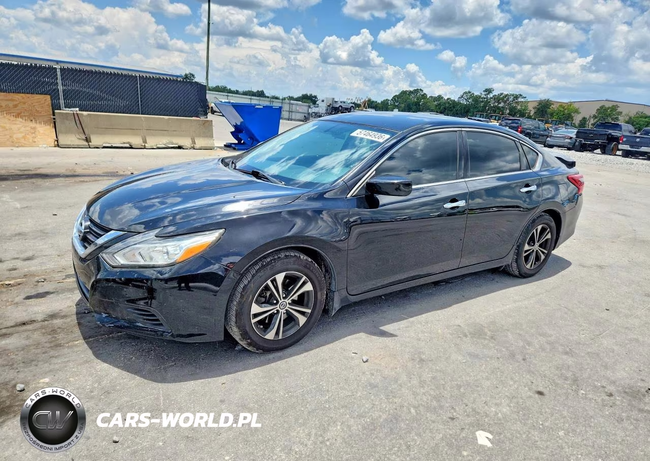 2018 Nissan Altima 2.5 S – zdjęcie 1 z 12