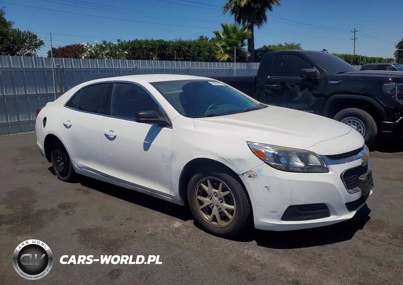2014 Chevrolet Malibu Ls VIN:1G11A5SL4EF157095 - 4