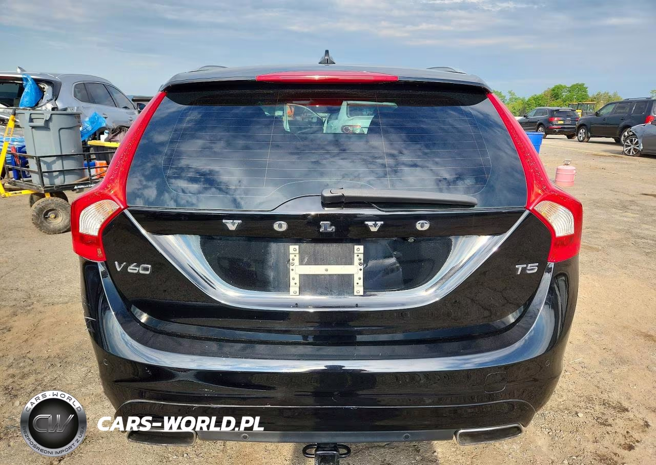 2015 Volvo V60 Premier VIN:YV140MEKXF1267873 - 6