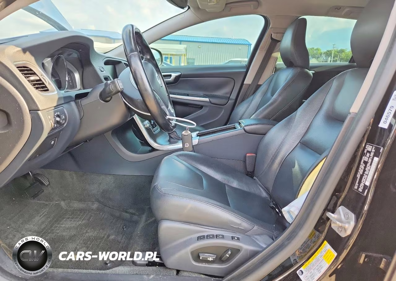 2015 Volvo V60 Premier VIN:YV140MEKXF1267873 - 7