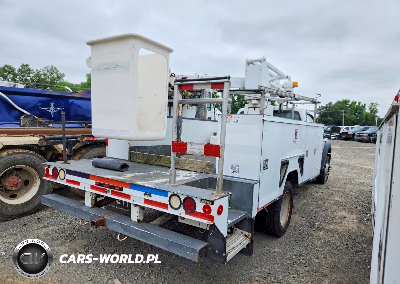 2014 Ford F450 Super Duty Bucket Truck VIN:1FDUF4GY1EEB66973 - 4