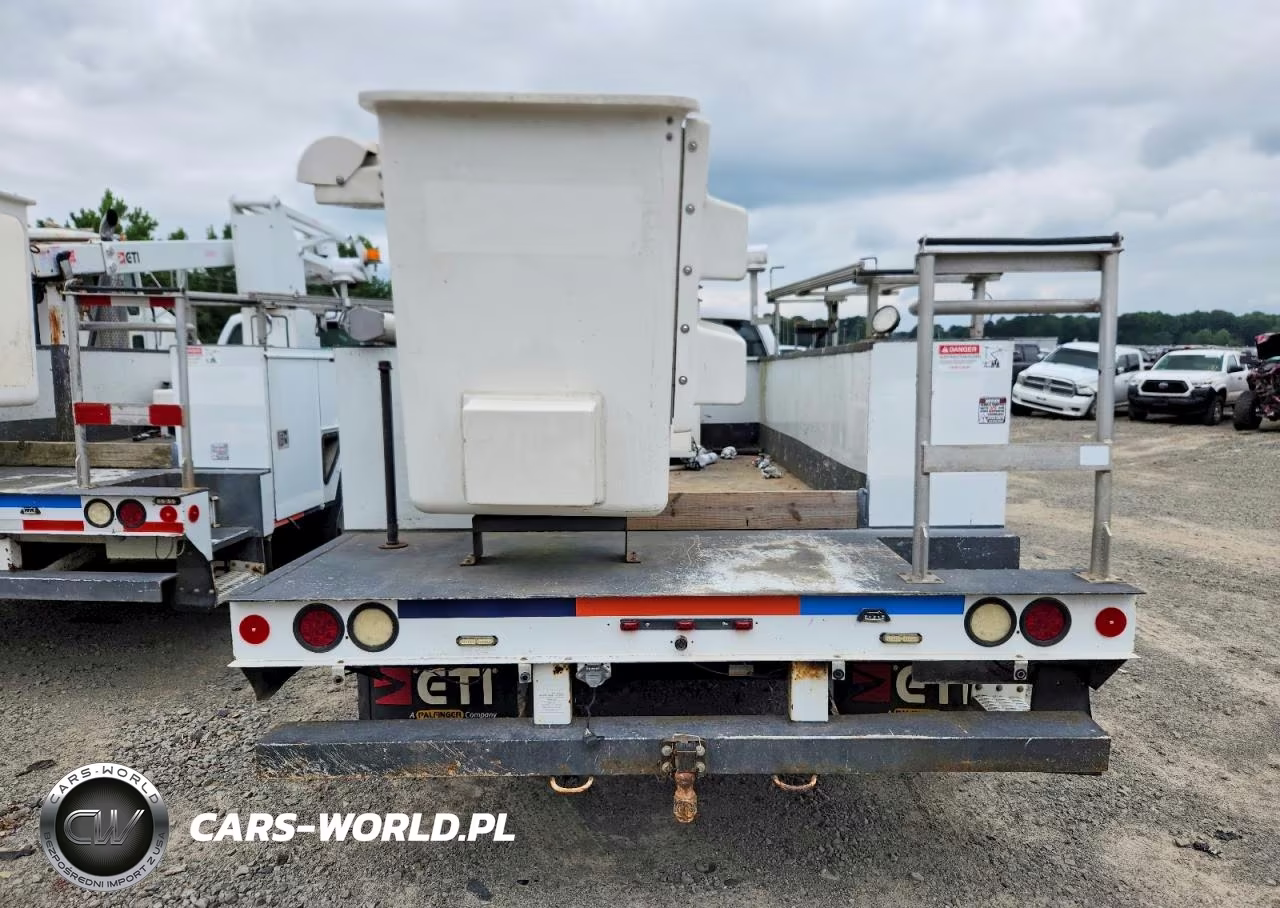 2014 Ford F450 Super Duty Bucket Truck VIN:1FDUF4GY1EEB66973 - 5
