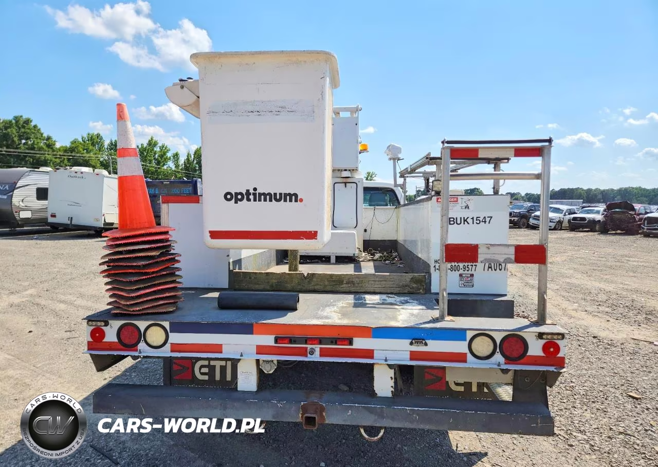 2014 Ford F450 Super Duty Bucket Truck VIN:1FDUF4GY1EEB66973 - 6