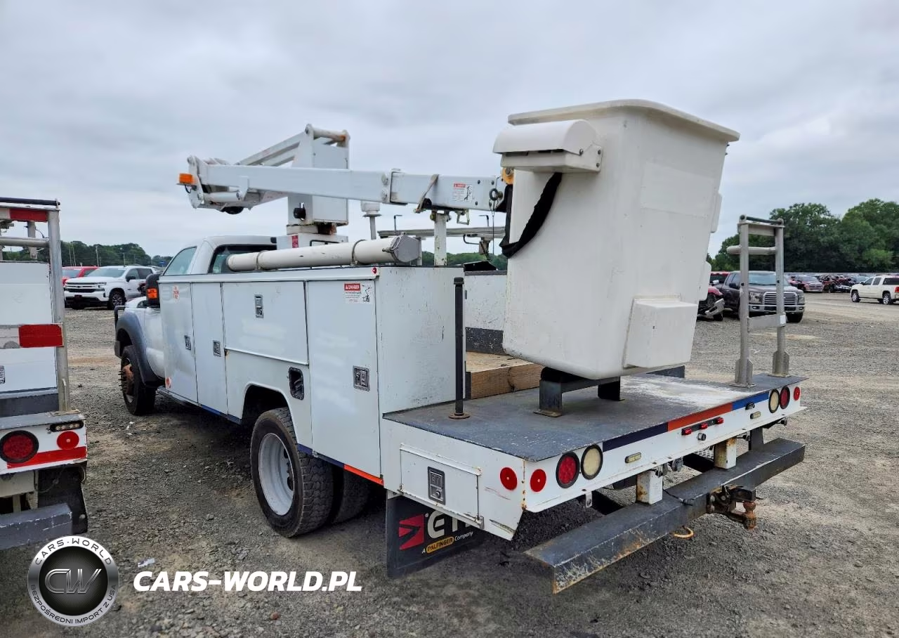 2016 Ford F450 Super Duty Bucket Truck VIN:1FDUF4GY5GEA59458 - 3