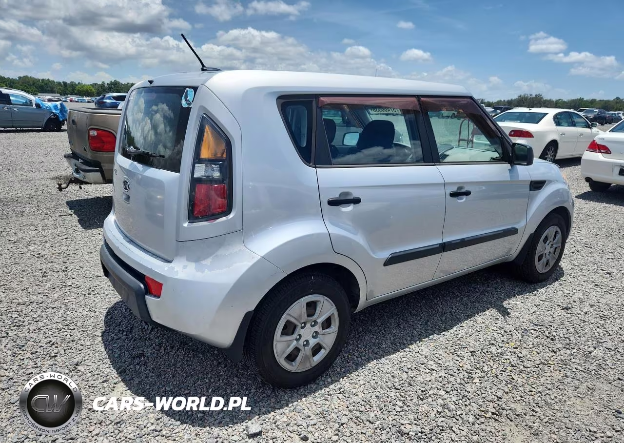 2011 Kia Soul Base VIN:KNDJT2A19B7721166 - 3