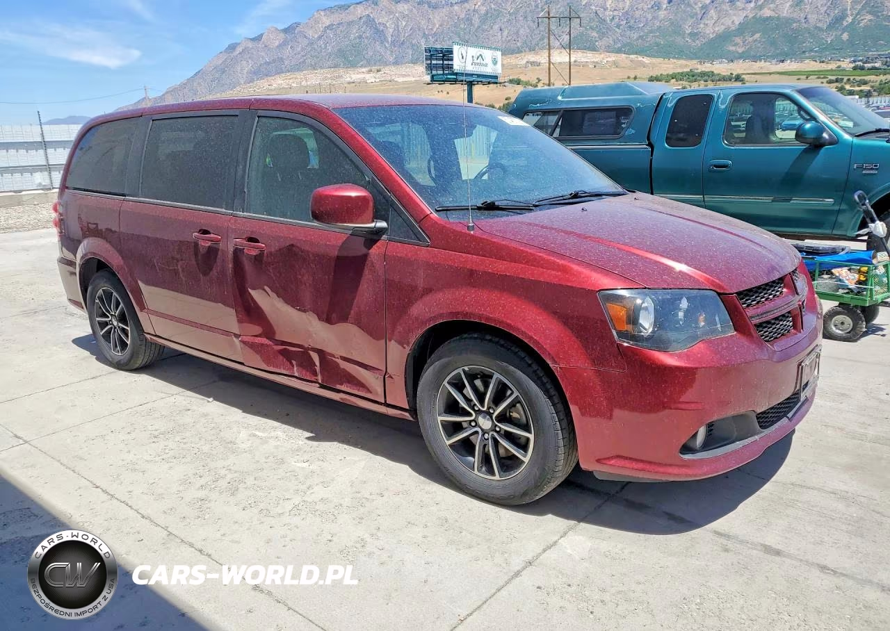 2019 Dodge Grand Caravan Gt VIN:2C4RDGEGXKR606165 - 4