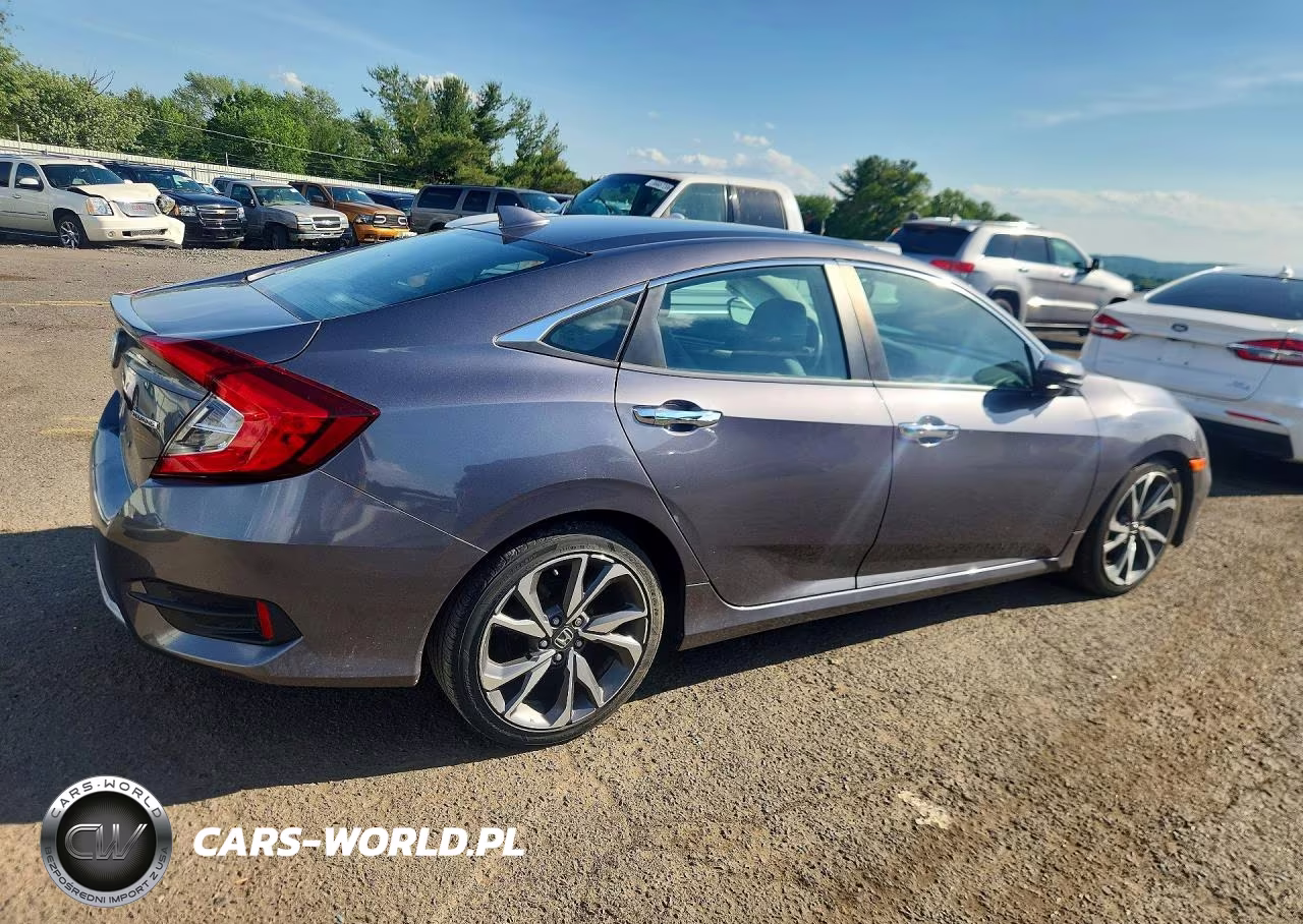 2019 Honda Civic Touring VIN:19XFC1F92KE202345 - 3