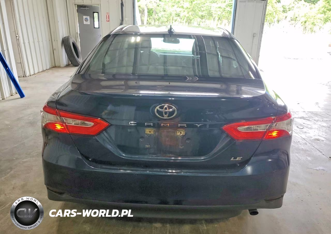 2019 Toyota Camry Le VIN:4T1B11HK5KU697870 - 6