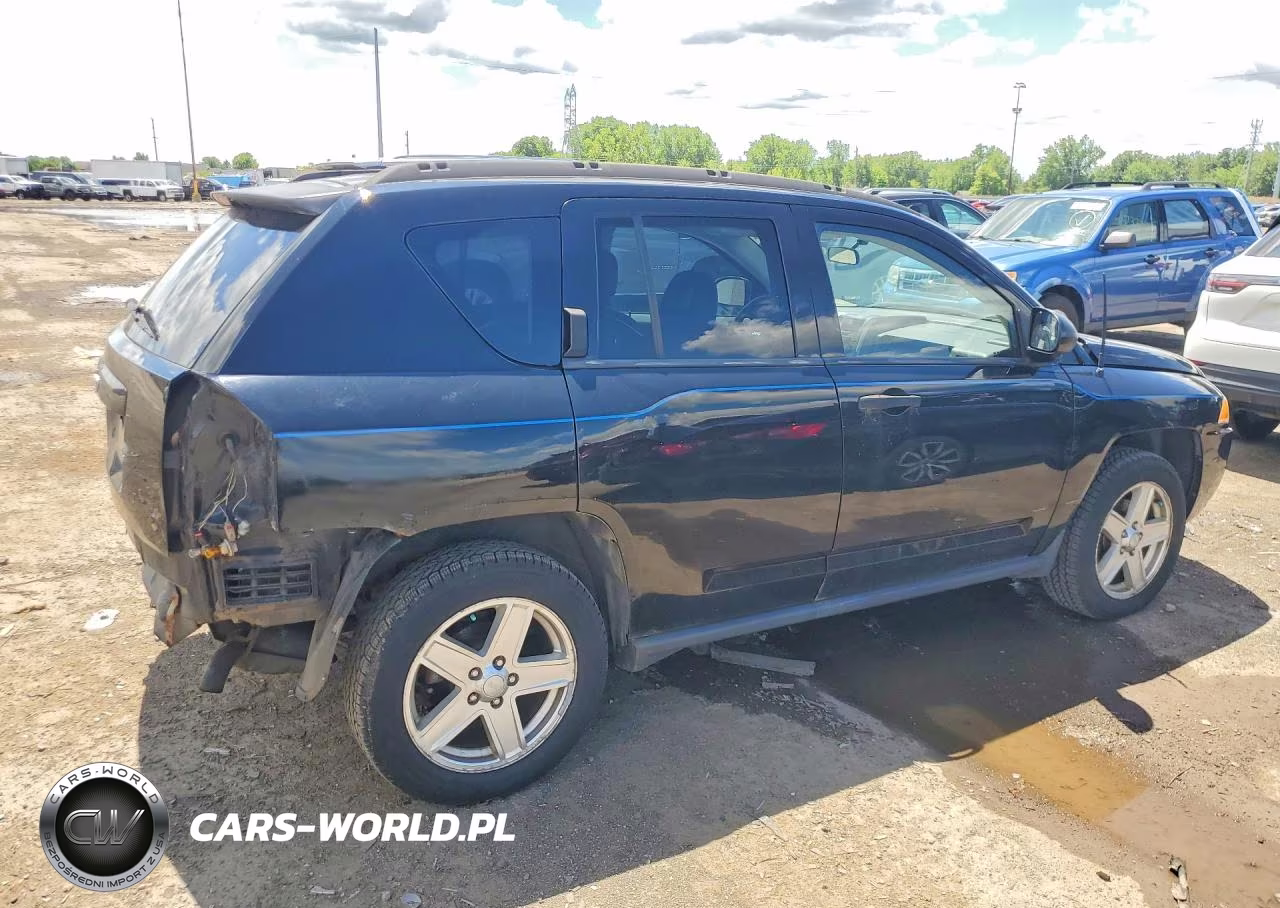 2007 Jeep Compass VIN:1J8FF47W27D180099 - 3