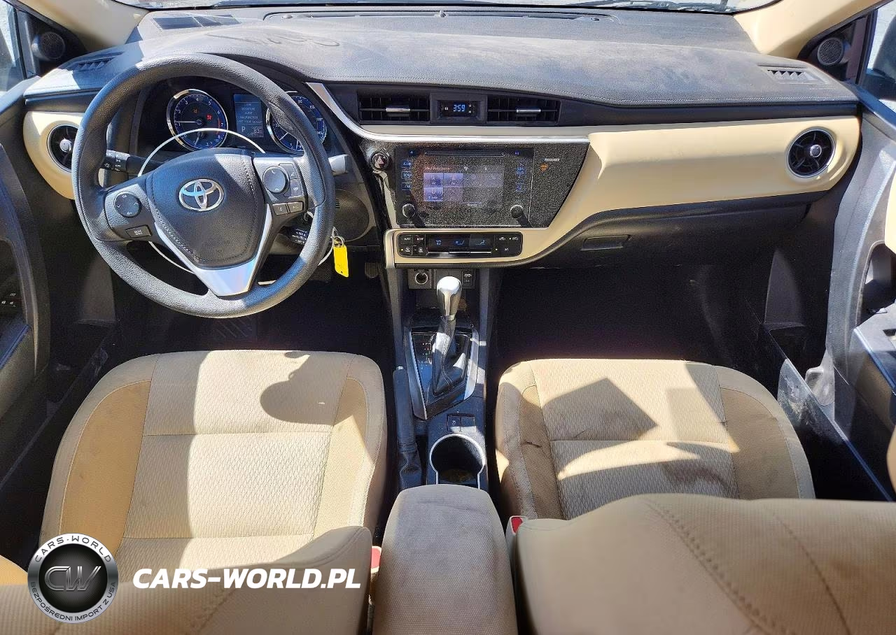 2017 Toyota Corolla Le VIN:2T1BURHE2HC925687 - 8