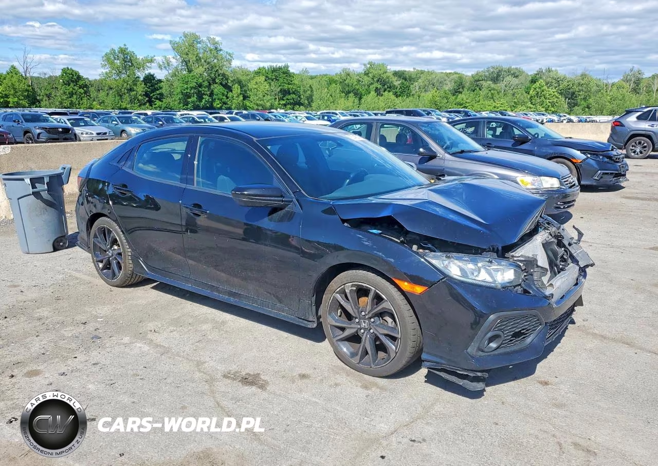 2018 Honda Civic Sport VIN:SHHFK7H41JU411686 - 4