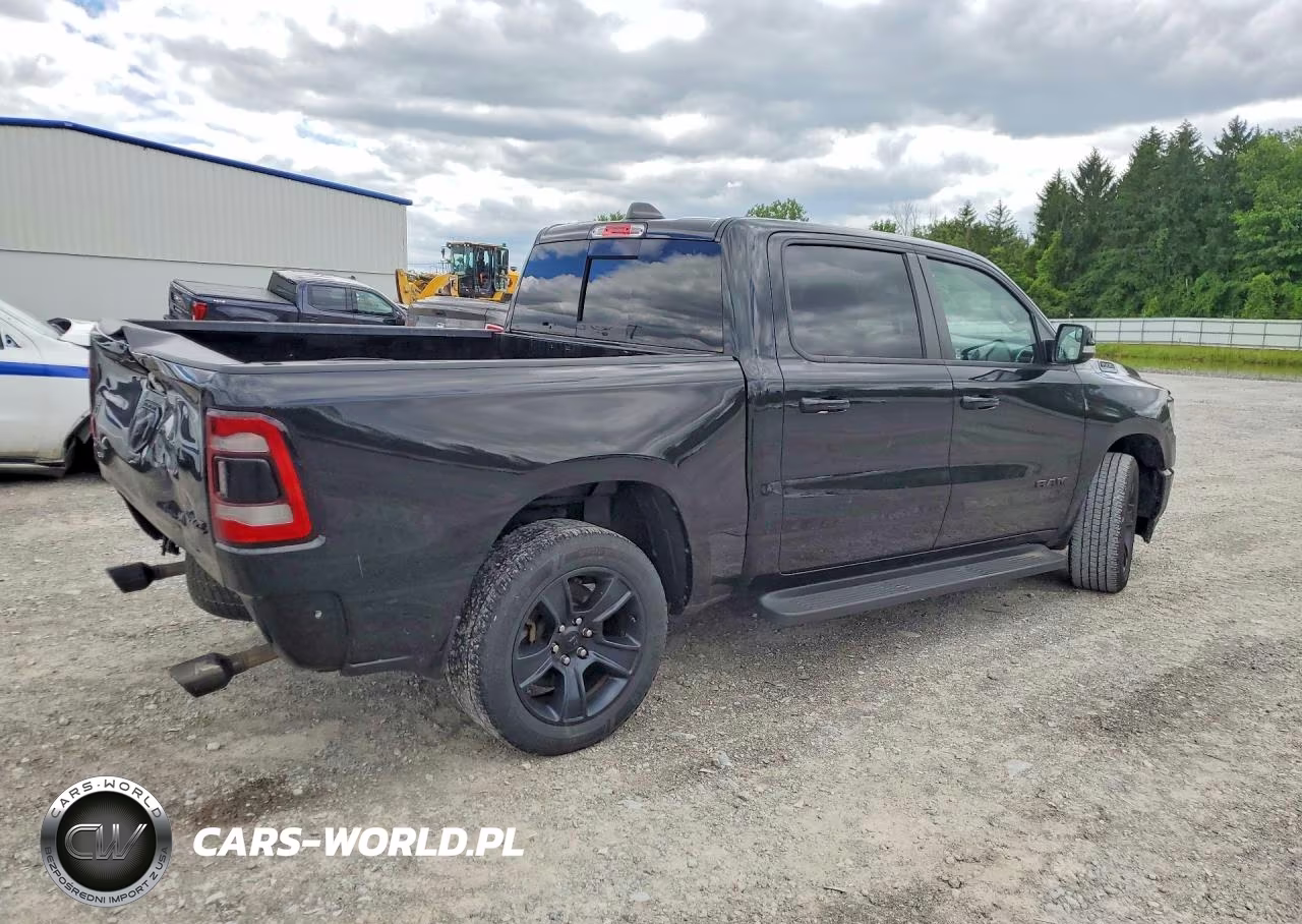2021 Ram 1500 Big Horn VIN:1C6SRFFT9MN807085 - 3