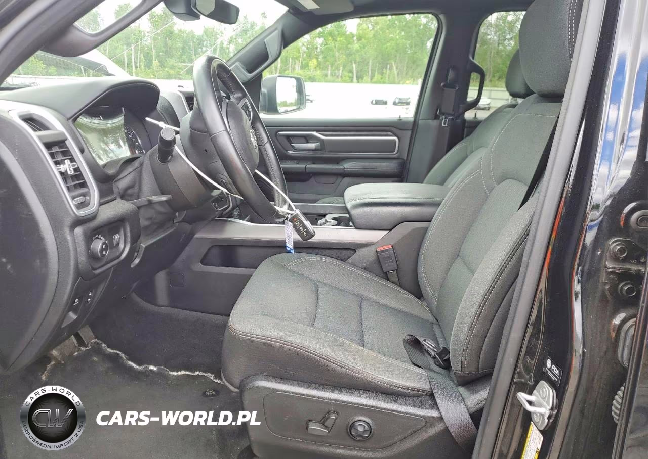 2021 Ram 1500 Big Horn VIN:1C6SRFFT9MN807085 - 7