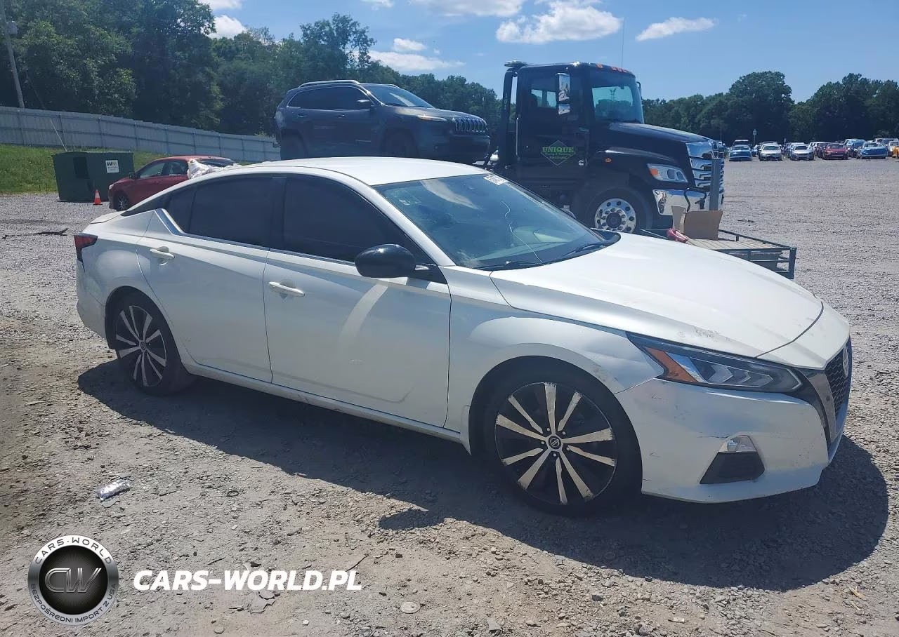 2020 Nissan Altima Sr VIN:1N4BL4CV6LC212943 - 4