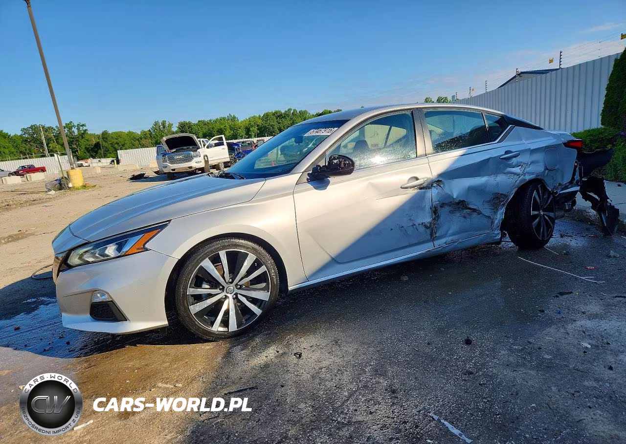 2022 Nissan Altima Sr – zdjęcie 1 z 12