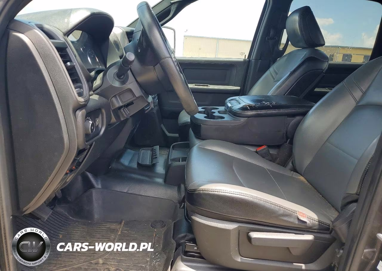 2023 Ram 2500 Tradesman VIN:3C6UR5CL1PG570001 - 7
