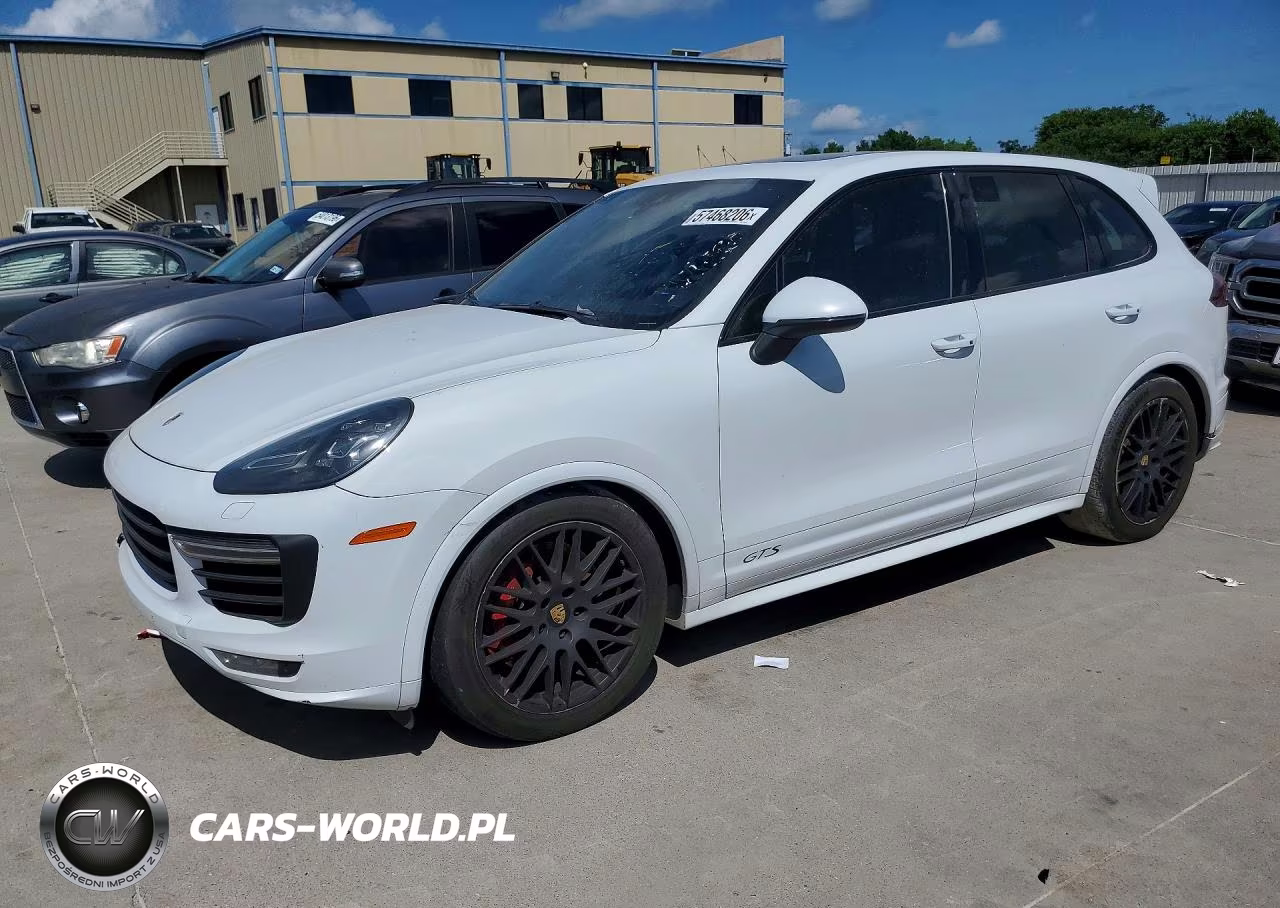 2016 Porsche Cayenne Gts