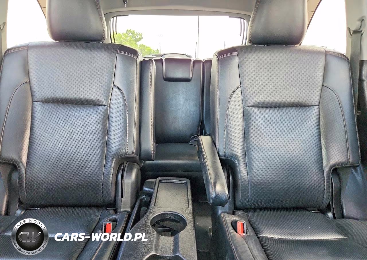 2019 Toyota Highlander Hybrid Limited Platinum VIN:5TDDGRFH3KS054746 - 10