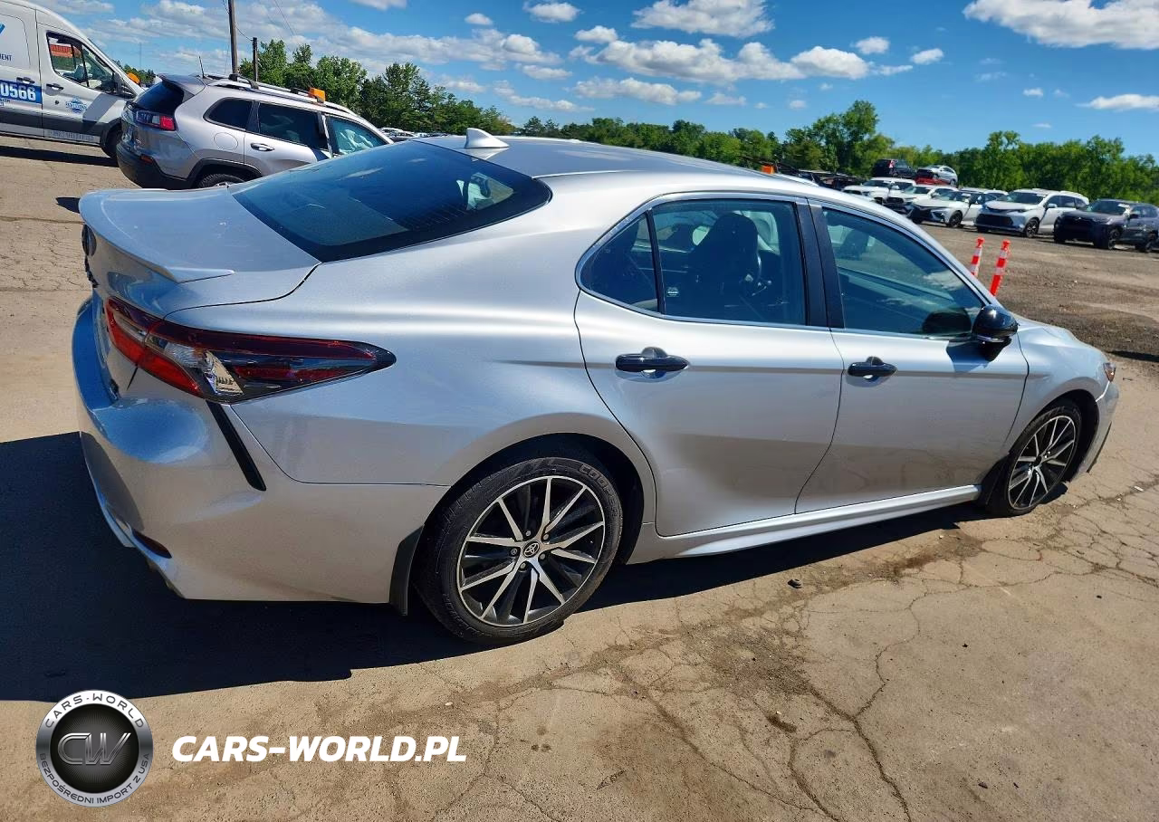 2023 Toyota Camry Se VIN:4T1T11BKXPU090433 - 3