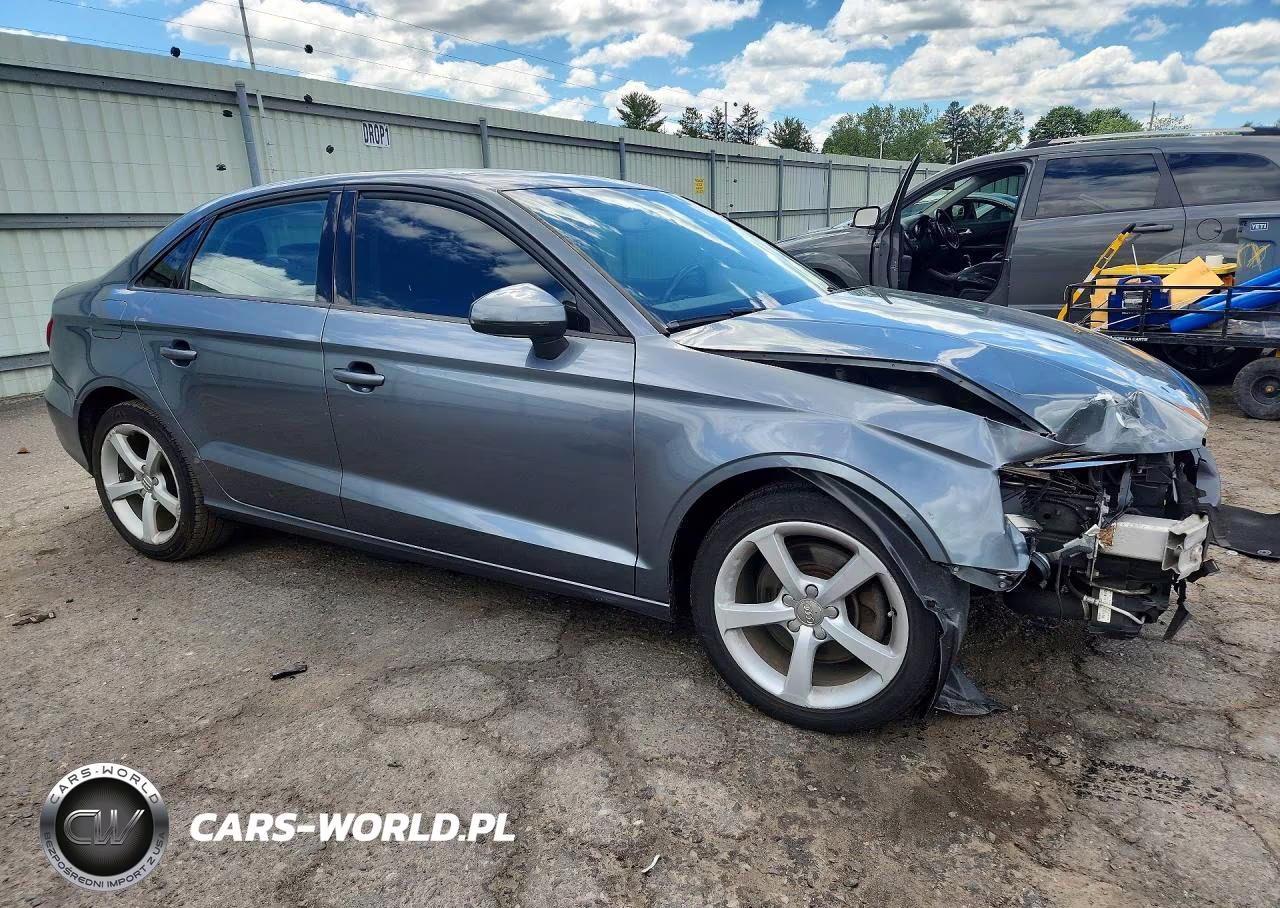 2015 Audi A3 Premium VIN:WAUBFGFF8F1006415 - 4