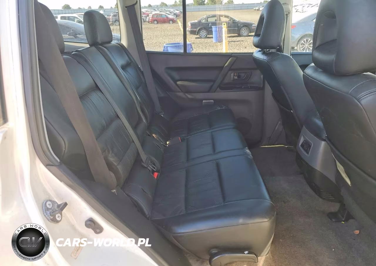 2002 Mitsubishi Montero Limited VIN:JA4MW51R12J069393 - 11
