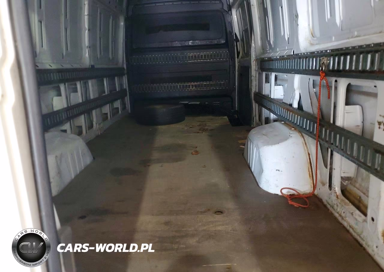 2015 Mercedes Benz Sprinter 3500 Delivery Van VIN:WD3PF4DC9FP138106 - 10