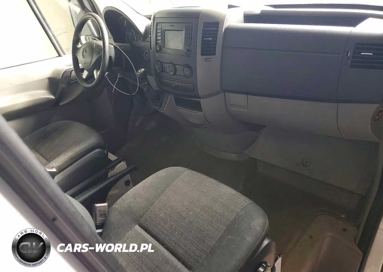 2015 Mercedes Benz Sprinter 3500 Delivery Van VIN:WD3PF4DC9FP138106 - 11