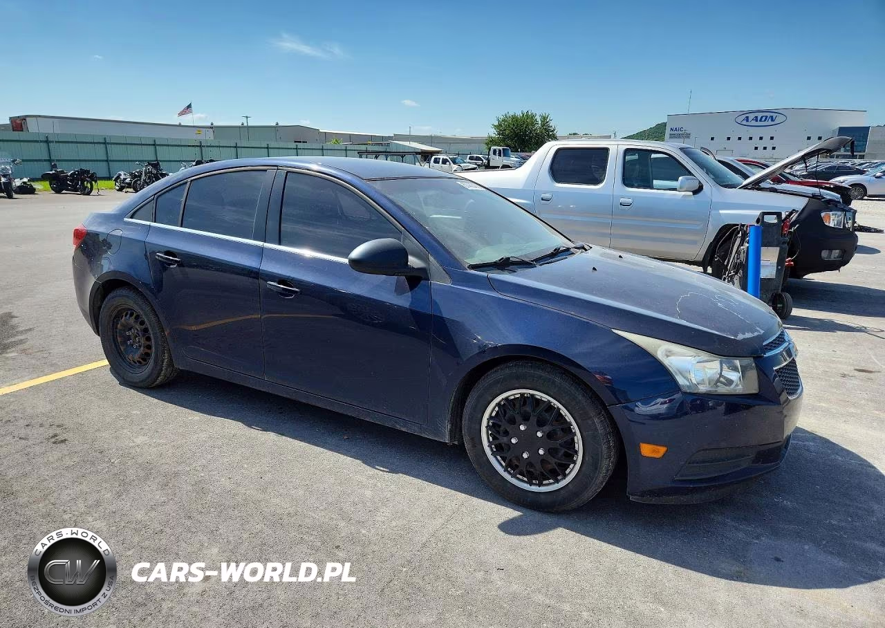 2011 Chevrolet Cruze Ls VIN:1G1PC5SH7B7118376 - 4