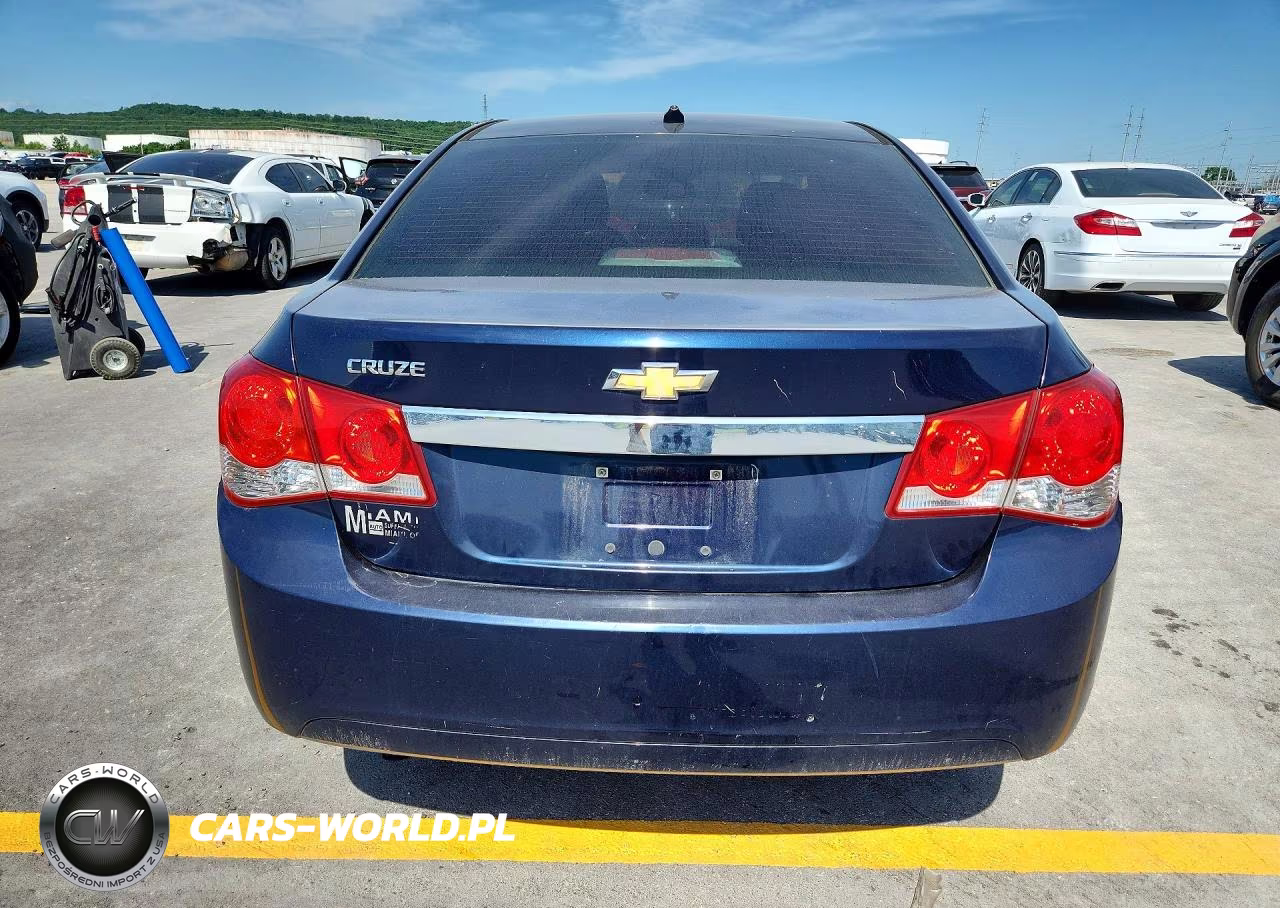 2011 Chevrolet Cruze Ls VIN:1G1PC5SH7B7118376 - 6
