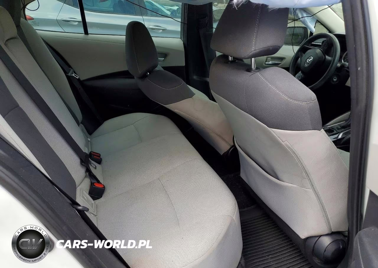 2020 Toyota Corolla Le VIN:5YFEPRAE2LP068911 - 10