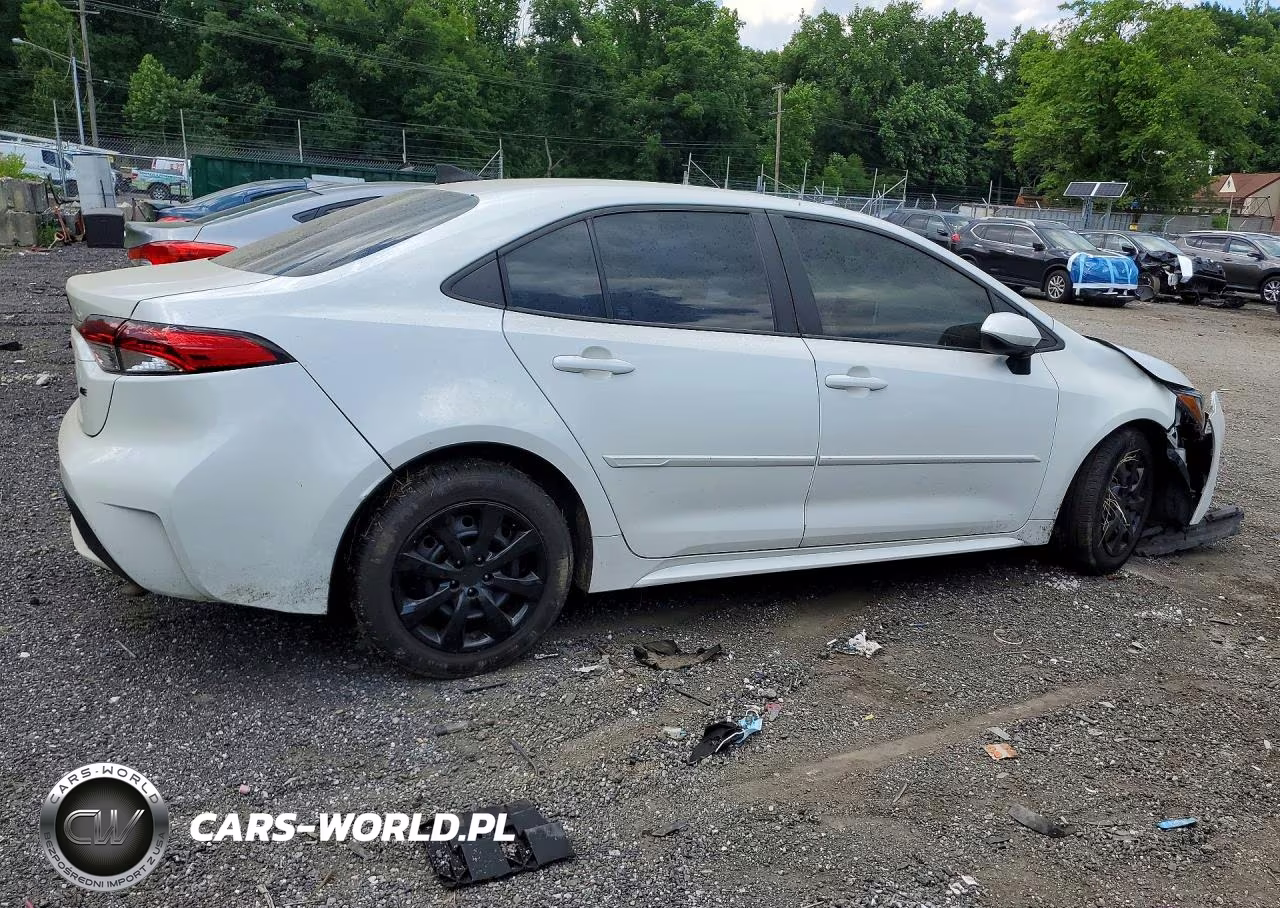 2020 Toyota Corolla Le VIN:5YFEPRAE2LP068911 - 3