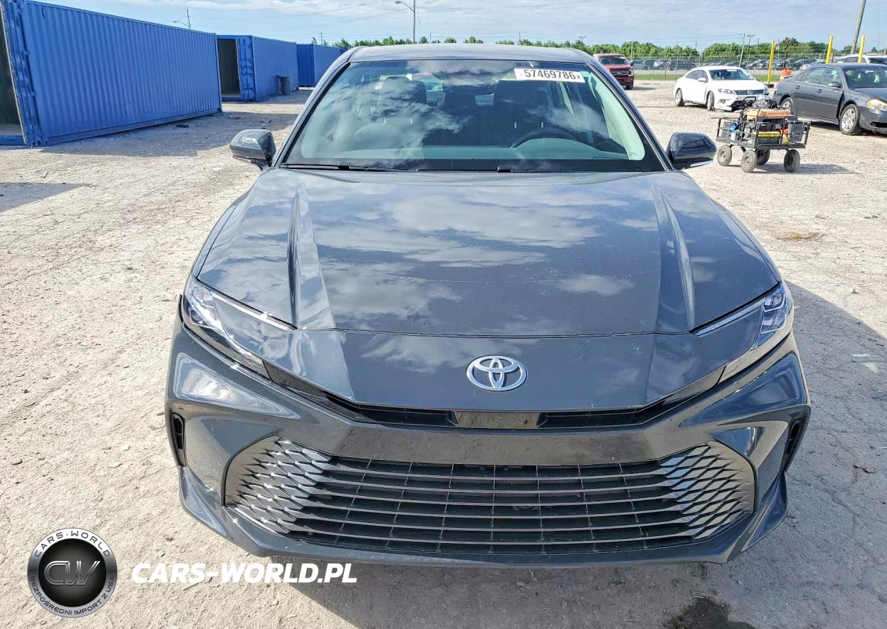 2026 Toyota Camry Xle VIN:4T1DBADK2TU050498 - 5