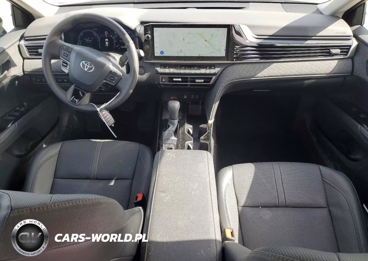 2026 Toyota Camry Xle VIN:4T1DBADK2TU050498 - 8