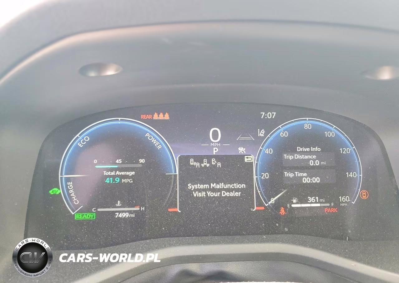 2026 Toyota Camry Xle VIN:4T1DBADK2TU050498 - 9
