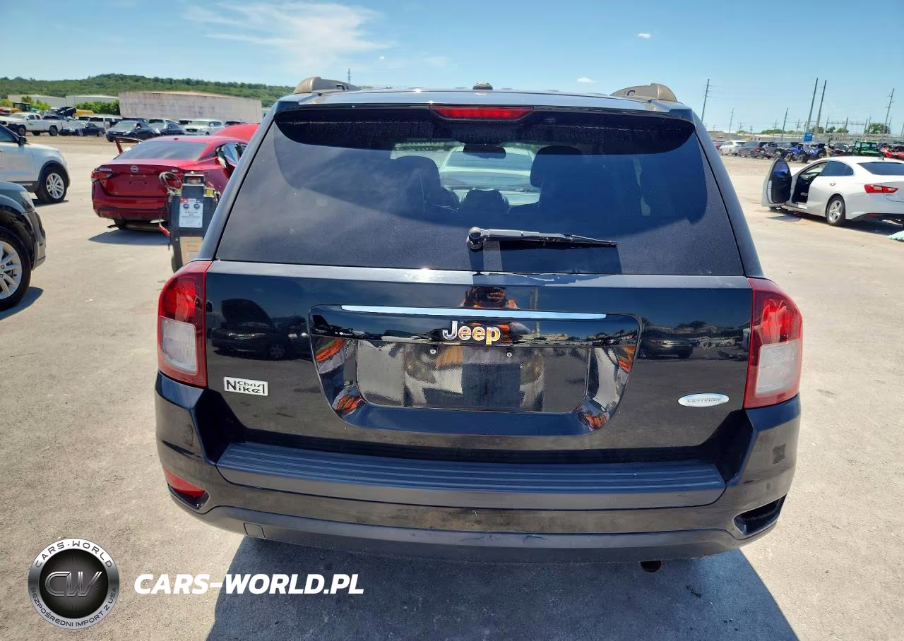 2016 Jeep Compass Latitude VIN:1C4NJCEA7GD665681 - 6
