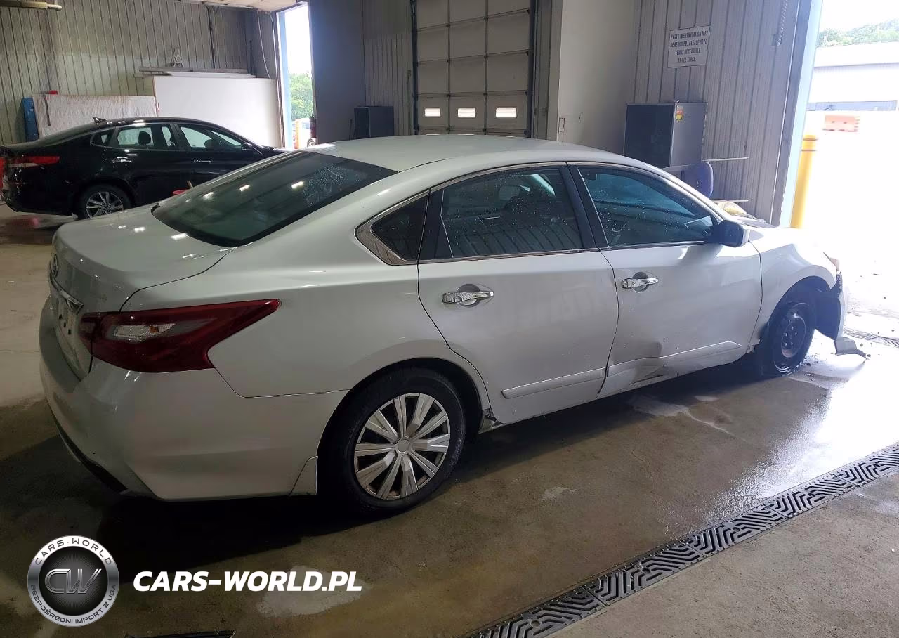 2018 Nissan Altima 2.5 S VIN:1N4AL3AP9JC208795 - 3