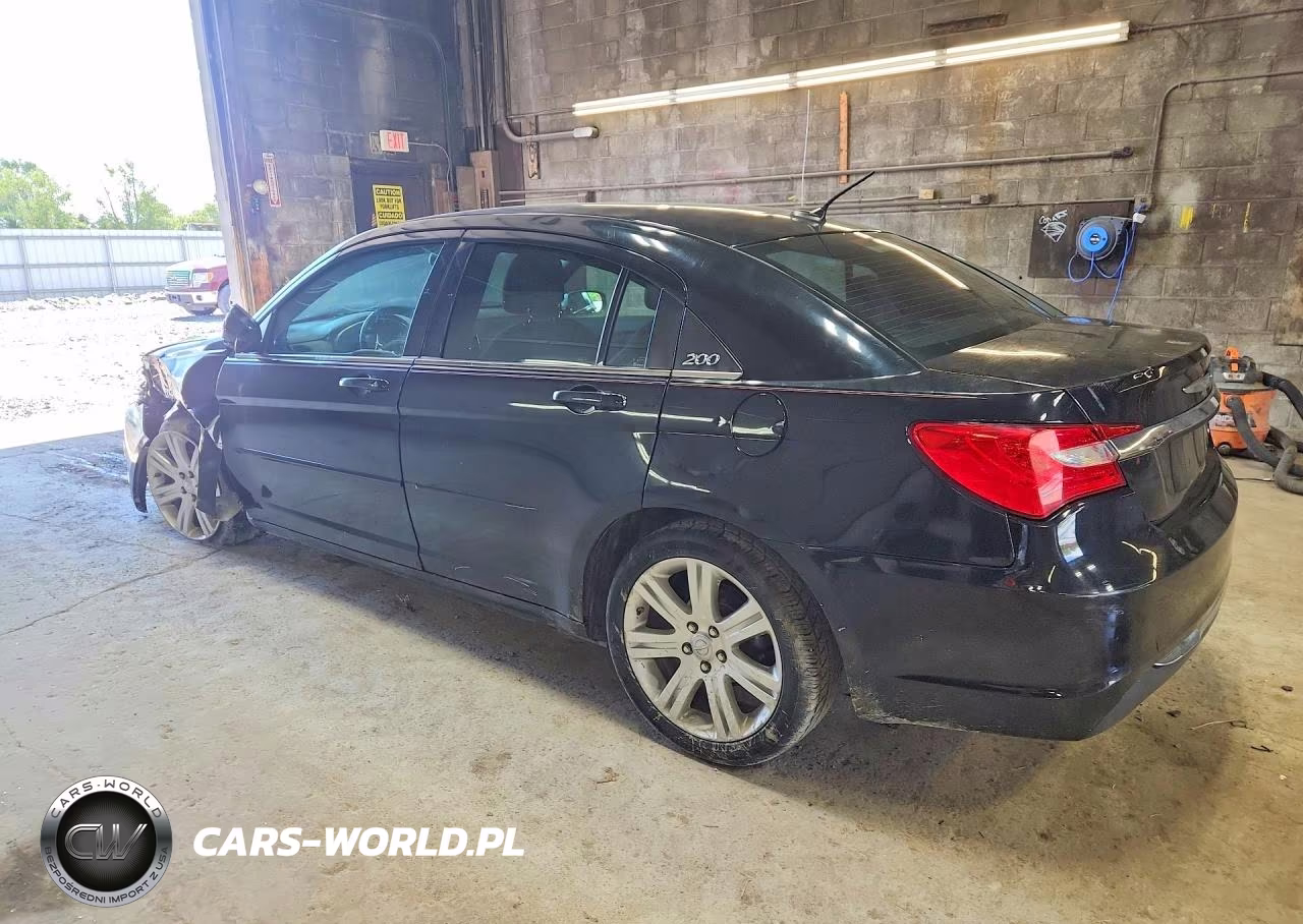 2013 Chrysler 200 Touring VIN:1C3CCBBB5DN732071 - 2