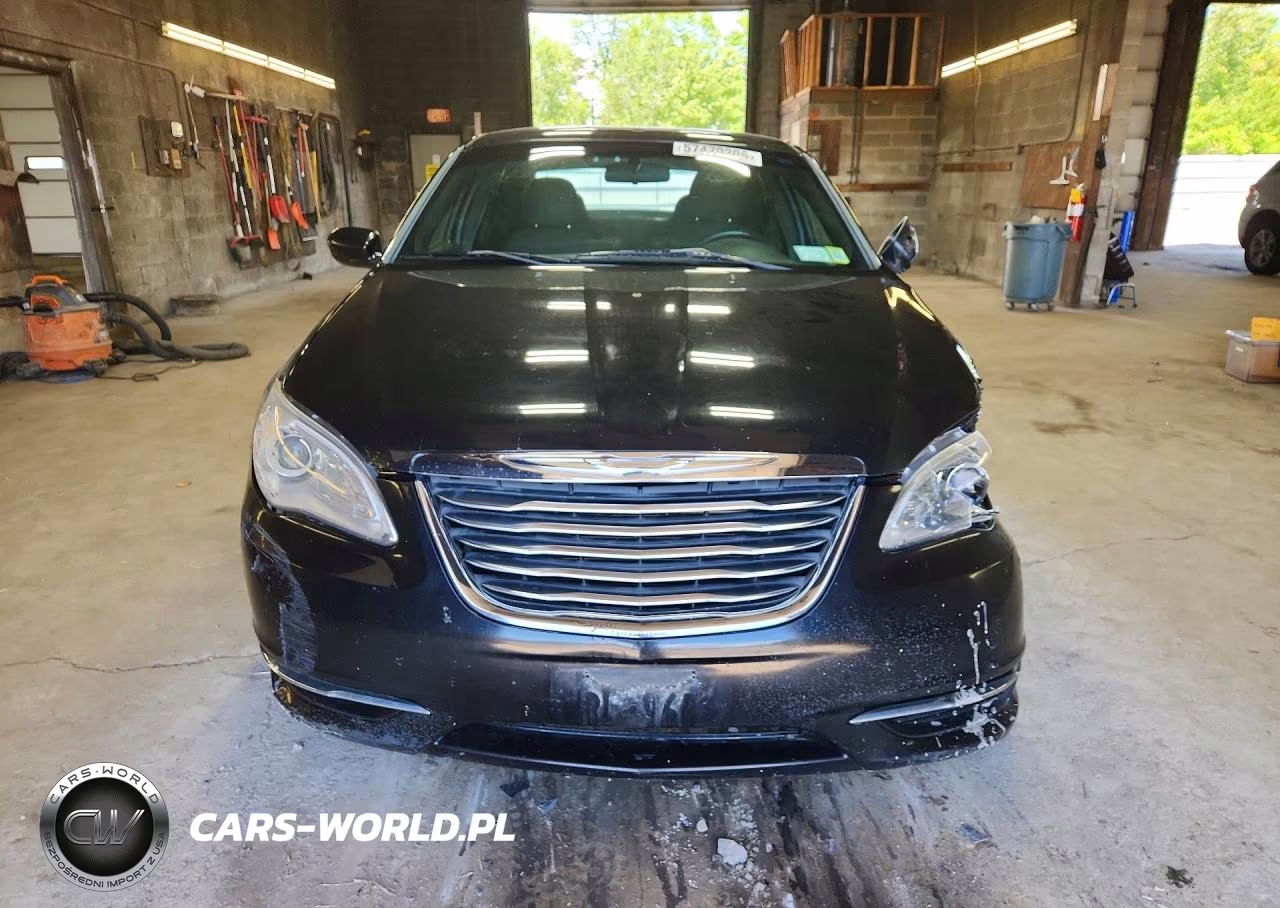 2013 Chrysler 200 Touring VIN:1C3CCBBB5DN732071 - 5